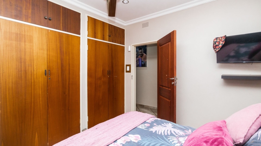 5 Bedroom Property for Sale in Protea Park North West